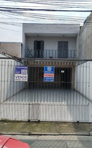 Casa à venda com 120m², 4 quartos e 6 vagas Casa à venda com 120m², 4 quartos e 6 vagasFachada