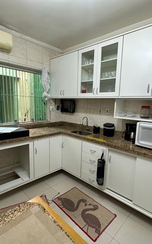 Casa para alugar com 131m², 2 quartos e 2 vagas Casa para alugar com 131m², 2 quartos e 2 vagasCozinha