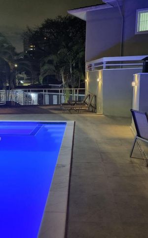 Casa de condomínio à venda com 100m², 3 quartos e 4 vagas