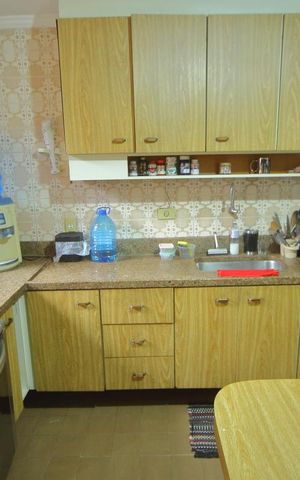 Casa à venda com 240m², 2 quartos e 4 vagasCozinha 