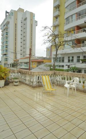 Casa à venda com 240m², 2 quartos e 4 vagasVaranda da Sala 
