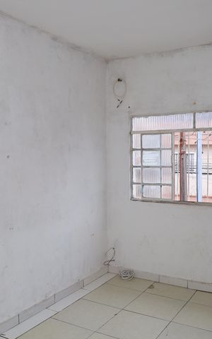Casa para alugar com 3m², 1 quarto e sem vagaSala