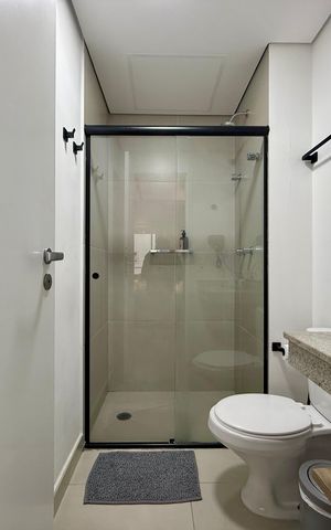 Studio para alugar com 42m², 1 quarto e 1 vaga Studio para alugar com 42m², 1 quarto e 1 vagaBanheiro