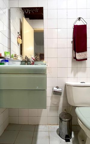 Casa de condomínio para alugar com 69m², 4 quartos e sem vaga Casa de condomínio para alugar com 69m², 4 quartos e sem vagaBanheiro da Suíte 1