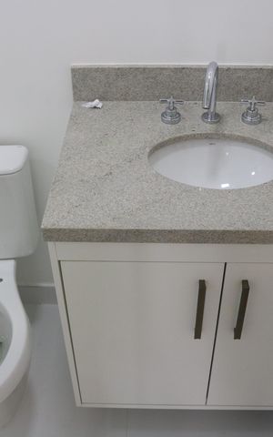 Apartamento à venda com 49m², 2 quartos e 1 vagaBanheiro 1