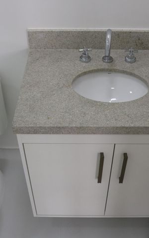 Apartamento à venda com 49m², 2 quartos e 1 vagaBanheiro 2