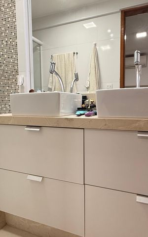 Apartamento à venda com 98m², 3 quartos e 2 vagasBanheiro da Suíte