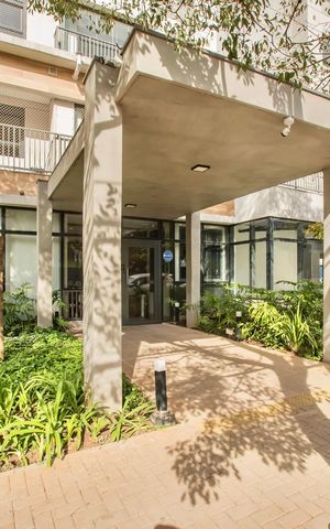 Apartamento à venda com 36m², 1 quarto e 1 vaga Apartamento à venda com 36m², 1 quarto e 1 vagaFachada