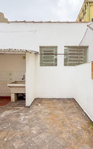 Casa para alugar com 100m², 2 quartos e sem vagaÁrea Externa