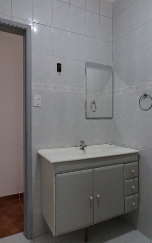 Casa para alugar com 124m², 2 quartos e 1 vagaBanheiro