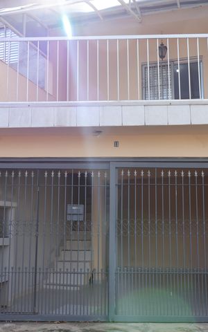 Casa para alugar com 124m², 2 quartos e 1 vagaFachada