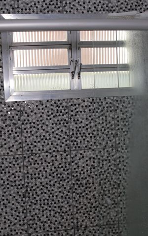 Casa à venda com 350m², 2 quartos e 1 vagaCasa 3 - Banheiro