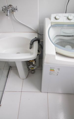 Apartamento para alugar com 43m², 2 quartos e sem vaga Apartamento para alugar com 43m², 2 quartos e sem vagaÁrea de serviço