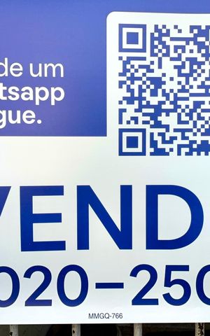 Casa à venda com 63m², 3 quartos e sem vaga Casa à venda com 63m², 3 quartos e sem vagaPlaca MMGQ-766