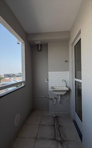 Apartamento à venda com 49m², 2 quartos e sem vagaÁrea de Serviço/ Sacada