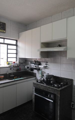 Casa para alugar com 360m², 4 quartos e 5 vagasCozinha