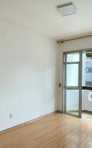 Apartamento para alugar com 60m², 2 quartos e 1 vaga Apartamento para alugar com 60m², 2 quartos e 1 vagaSala