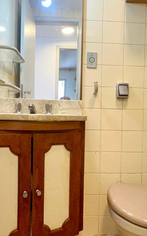 Apartamento para alugar com 60m², 2 quartos e 1 vaga Apartamento para alugar com 60m², 2 quartos e 1 vagaBanheiro