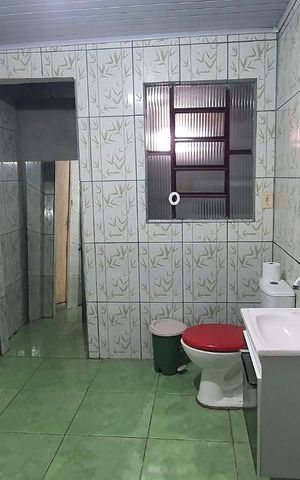 Casa à venda com 72m², 3 quartos e 4 vagas Casa à venda com 72m², 3 quartos e 4 vagasBanheiro