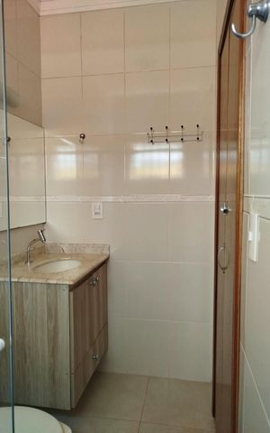 Casa de condomínio à venda com 156m², 2 quartos e 5 vagas Casa de condomínio à venda com 156m², 2 quartos e 5 vagasBanheiro