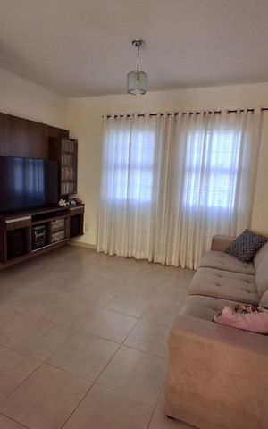 Casa de condomínio à venda com 156m², 2 quartos e 5 vagas Casa de condomínio à venda com 156m², 2 quartos e 5 vagasSala
