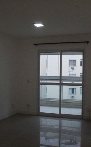 Apartamento para alugar com 86m², 3 quartos e 1 vaga Apartamento para alugar com 86m², 3 quartos e 1 vagaSala