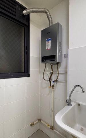 Apartamento à venda com 58m², 2 quartos e 1 vaga Apartamento à venda com 58m², 2 quartos e 1 vagaCozinha e Área de Serviço