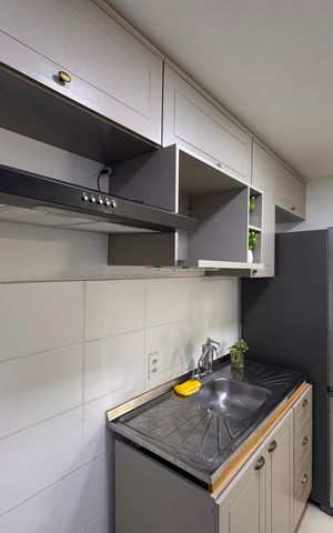 Apartamento à venda com 58m², 2 quartos e 1 vaga Apartamento à venda com 58m², 2 quartos e 1 vagaCozinha e Área de Serviço