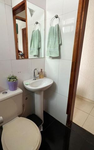 Casa para alugar com 195m², 3 quartos e 3 vagasBanheiro