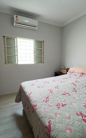 Casa para alugar com 195m², 3 quartos e 3 vagasQuarto