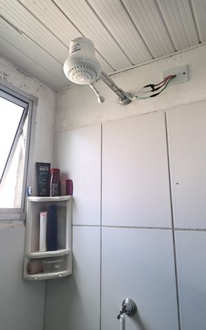 Apartamento à venda com 49m², 2 quartos e 1 vaga Apartamento à venda com 49m², 2 quartos e 1 vagaBanheiro