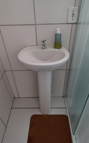 Apartamento à venda com 49m², 2 quartos e 1 vaga Apartamento à venda com 49m², 2 quartos e 1 vagaBanheiro