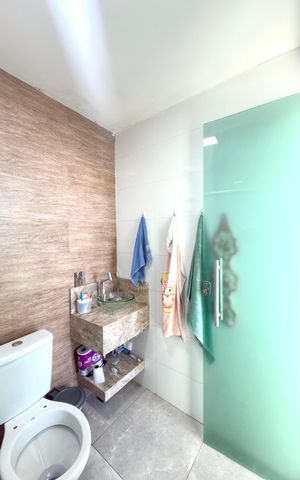 Apartamento à venda com 75m², 2 quartos e 1 vagaBanheiro Social