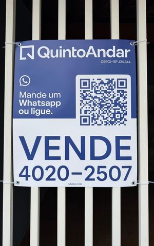 Casa à venda com 177m², 4 quartos e 2 vagas Casa à venda com 177m², 4 quartos e 2 vagasPlaca