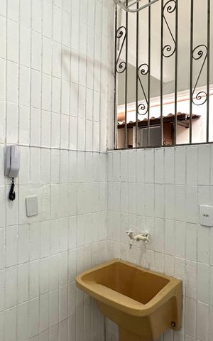 Apartamento para alugar com 78m², 2 quartos e sem vaga