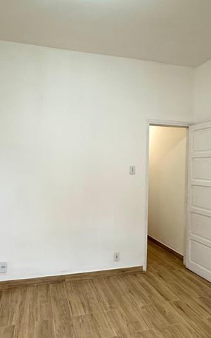Apartamento para alugar com 78m², 2 quartos e sem vaga