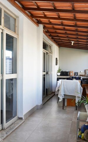 Apartamento à venda com 180m², 4 quartos e 2 vagasVaranda 