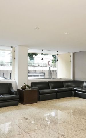 Apartamento à venda com 180m², 4 quartos e 2 vagasHall de entrada
