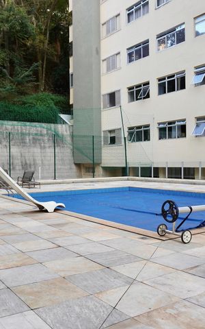 Apartamento à venda com 180m², 4 quartos e 2 vagasÁrea comum - Piscina