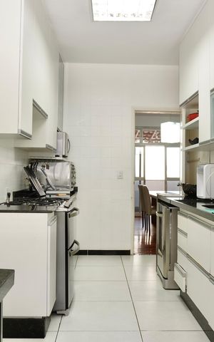 Apartamento à venda com 180m², 4 quartos e 2 vagasCozinha 
