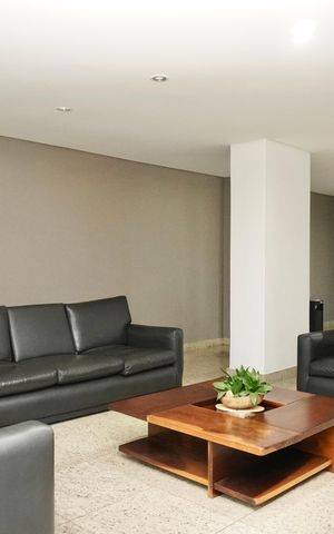 Apartamento à venda com 180m², 4 quartos e 2 vagasHall de entrada