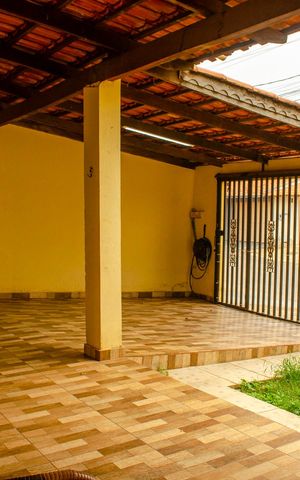 Casa à venda com 170m², 4 quartos e 2 vagas