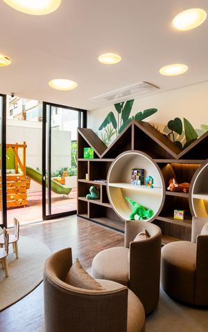 Apartamento à venda com 191m², 4 quartos e 4 vagas Apartamento à venda com 191m², 4 quartos e 4 vagasBrinquedoteca
