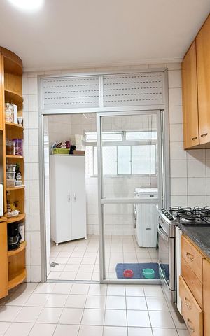 Apartamento à venda com 63m², 2 quartos e 1 vaga Apartamento à venda com 63m², 2 quartos e 1 vagaCozinha e Área de Serviço