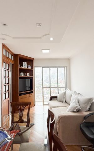Apartamento à venda com 63m², 2 quartos e 1 vaga Apartamento à venda com 63m², 2 quartos e 1 vagaSala