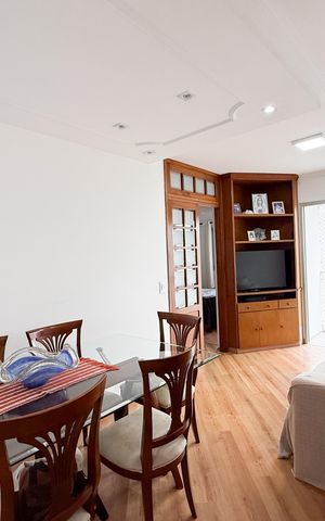 Apartamento à venda com 63m², 2 quartos e 1 vaga Apartamento à venda com 63m², 2 quartos e 1 vagaSala