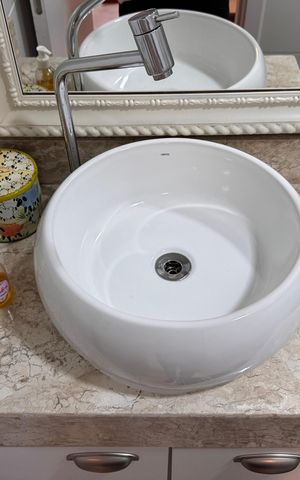 Apartamento à venda com 66m², 2 quartos e 1 vaga Apartamento à venda com 66m², 2 quartos e 1 vagaBanheiro Social