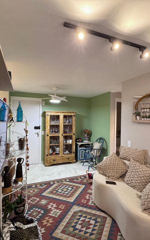Apartamento à venda com 66m², 2 quartos e 1 vaga Apartamento à venda com 66m², 2 quartos e 1 vagaSala