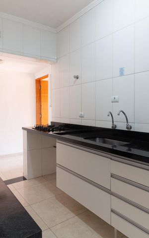 Casa para alugar com 100m², 2 quartos e 2 vagas Casa para alugar com 100m², 2 quartos e 2 vagasCozinha