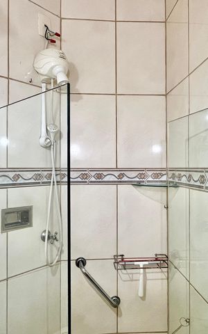 Apartamento para alugar com 70m², 2 quartos e sem vaga Apartamento para alugar com 70m², 2 quartos e sem vagaBanheiro da suíte